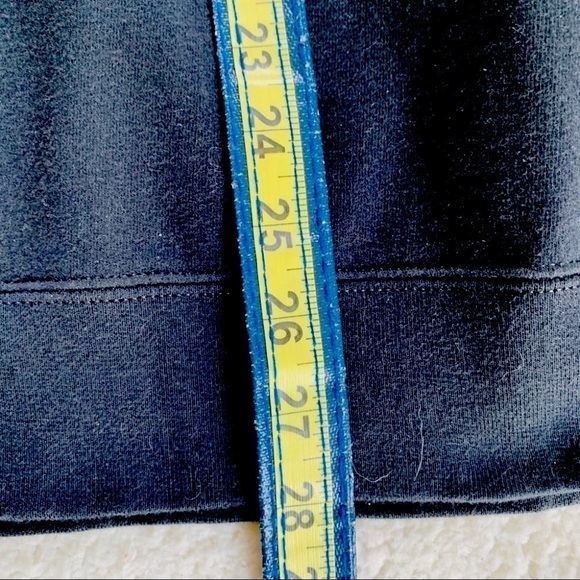 Great Grandma Floral Crewneck Sweatshirt Pullover Black Large - Picture 5 of 5